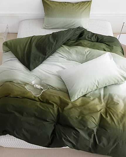CLOTHKNOW Green White Queen Comforter Set 3Pcs Green Gradient Bedding Comforter Sets All Season Soft Comforter with 2 x Pillow Cases