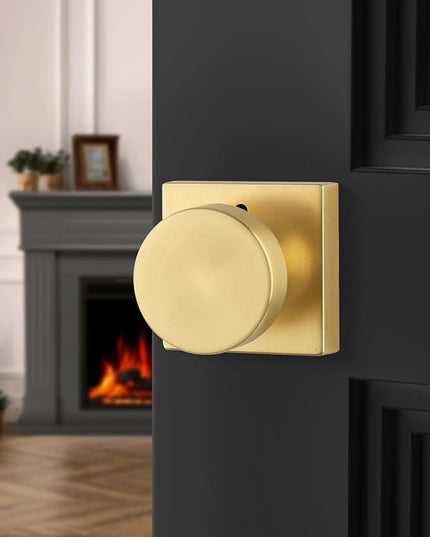 Gold Door Knobs Interior, Heavy Duty Brushed Gold Interior Door Knob, Square Bathroom/Bedroom Door Knob with Lock, Zinc Alloy Indoor DoorKnob (2 Pack)