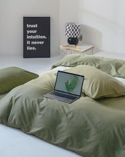 CLOTHKNOW Green White Queen Comforter Set 3Pcs Green Gradient Bedding Comforter Sets All Season Soft Comforter with 2 x Pillow Cases
