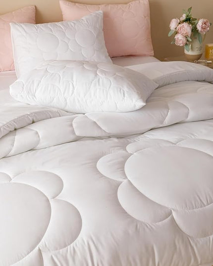 CLOTHKNOW White Comforter Set California King 3Pcs Daisy Puff Pattern Bedding Comforter Sets Soft Boho Comforter with 2 x Pillow Cases