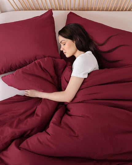 ROSGONIA Oversized King Comforter Dark Red, 3pcs (1 Boho Red Comforter & 2 Pillowcases) Lightweight Oversized King Size Comforter Sets Bedding Blanket
