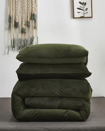Houseri Velvet Olive Green Comforter Sets Full Fluffy Army Green Bedding Comforter Sets Warm Comfy Soft Dark Green Sherpa Bed Set Deep Green Flannel Dark Color Puffy Fuzzy Plush Quilts Blankets Full