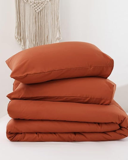 ROSGONIA Oversized Queen Comforter Burnt Orange, 3pcs (1 Terracotta Comforter & 2 Pillowcases) Lightweight Oversized Queen Comforter Sets Bedding
