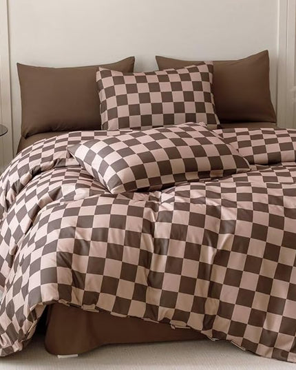 CLOTHKNOW Brown Grid King Size Comforter Set Plaid Bedding Comforter Sets Checker Geometric Comforter with 2 x Pillow Cases