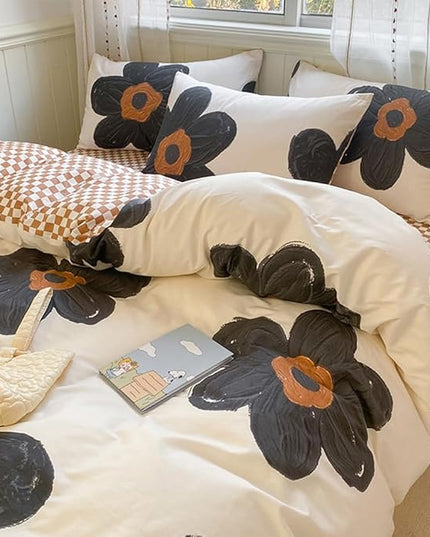 CLOTHKNOW Black Floral Full Size Comforter Sets Sunflower Bedding Comforter Sets Pumpkin Plaid Comforter Beige Black Comforter with 2 x Pillow Cases