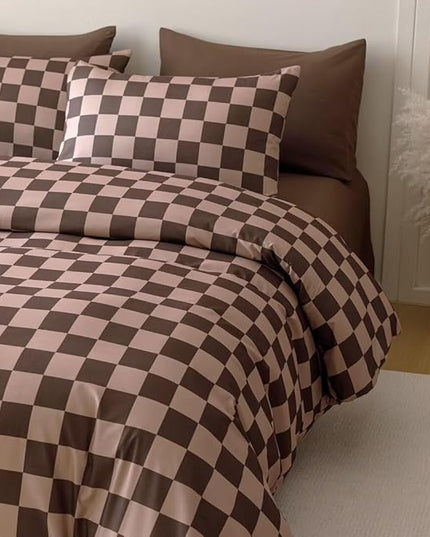 CLOTHKNOW Dark Brown Plaid Queen Comforter Set Grid Bedding Comforter Sets Soft Checkerboard Comforter Geometric Comforter with 2 x Pillow Cases