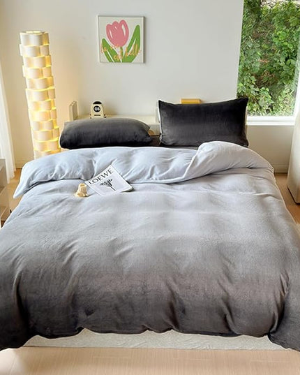 CLOTHKNOW Grey White Fluffy King Size Comforter Set 3Pcs Velvet Bedding Comforter Sets Soft Gray Comforter with 2 x Pillow Cases