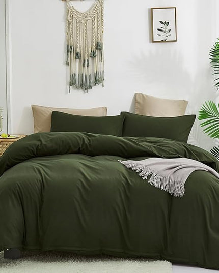 CLOTHKNOW Army Green California King Comforter Set 3Pcs Dark Green Bedding Comforter Sets All Season Soft Hunter Comforter with 2 x Pillow Cases