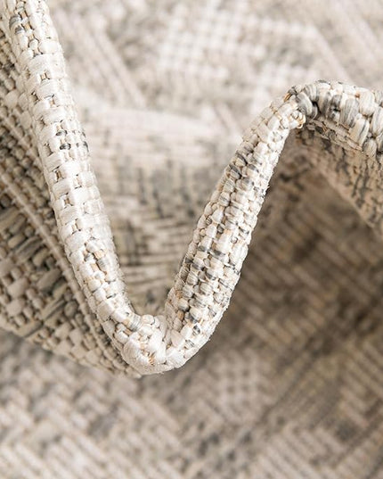 Rugs.com Outdoor Aztec Collection Rug – 3 Ft Round Light Gray Flatweave Rug Perfect for Kitchens, Dining Rooms