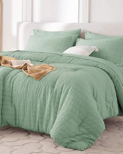 MUXHOMO 7 Pieces Queen Comforter Set, Seersucker Bed in a Bag Queen Size, All Season Luxury Bedding Set with Comforter, Flat Sheet, Fitted Sheet, Pillowcases & Shams, Sage Green