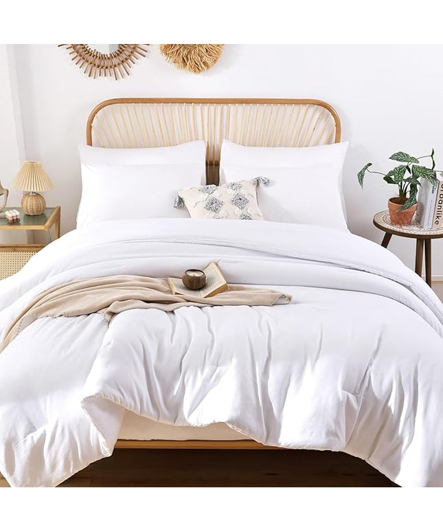 ROSGONIA Oversized King Comforter 128x120, 3pcs Super King Plus (1 White Comforter & 2 Pillowcases) Lightweight Oversized Bedding Set Blanket