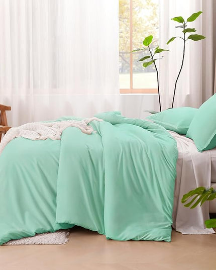 Litanika Comforters Mint Green Queen Size, 3 Pieces Lightweight Solid Bedding Set & Collections, All Season Fluffy Bed Set (90x90In Comforter & 2 Pillowcases)