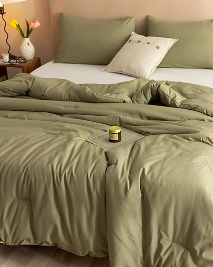 ROSGONIA Oversized King Comforter 128x120, 3pcs Super King Plus (1 Olive Green Comforter & 2 Pillowcases) Lightweight Oversized King Bedding Set Quilt