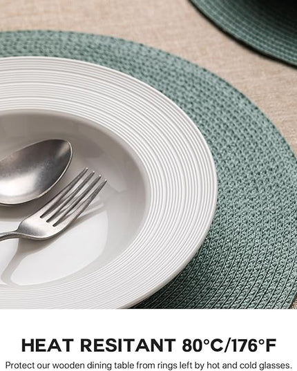 Round Placemats Set of 4 Plastic Woven Placemats Washable Wipeable Table Mats for Dining Table Heat Resistant Non-Slip Circle Place Mats (Dusk Green)