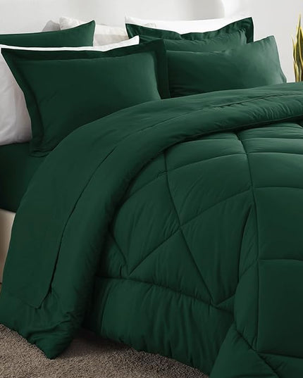 CozyLux Queen Comforter Set Emerald Green - Bed in a Bag Queen Size 7 Pieces, Luxury Soft Bed Set for All Seasons, Bedding Set with Down Alternative Comforter, Sheets, Pillowcases & Shams