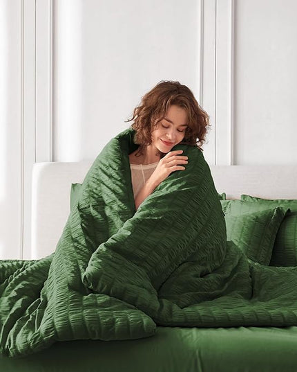 MUXHOMO 7 Pieces Queen Comforter Set, Seersucker Bed in a Bag Queen Size, All Season Luxury Bedding Set with Comforter, Flat Sheet, Fitted Sheet, Pillowcases & Shams, Dark Green