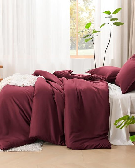 Litanika Burgundy Red Comforter Set Queen Size, 3 Pieces Lightweight Solid Bedding Comforter Set, All Season Fluffy Bed Set (90x90In Comforter & 2 Pillowcases)