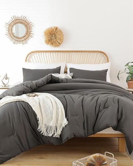 ROSGONIA Oversized Queen Comforter Charcoal Gray, 3pcs (1Grey Comforter & 2 Pillowcases) Lightweight Oversized Queen Comforter Sets Bedding Blanket Quilts