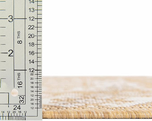 Rugs.com Outdoor Aztec Collection Rug – 4 Ft Round Natural Flatweave Rug Perfect for Kitchens, Dining Rooms