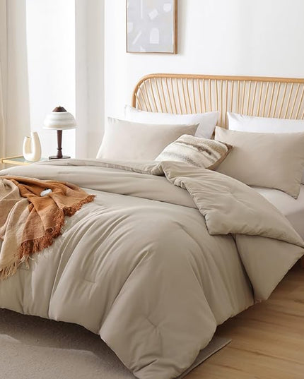 ROSGONIA Oversized King Comforter Light Khaki, 3pcs (1 Boho Comforter & 2 Pillowcases) Lightweight Oversized King Size Comforter Sets Bedding Blanket