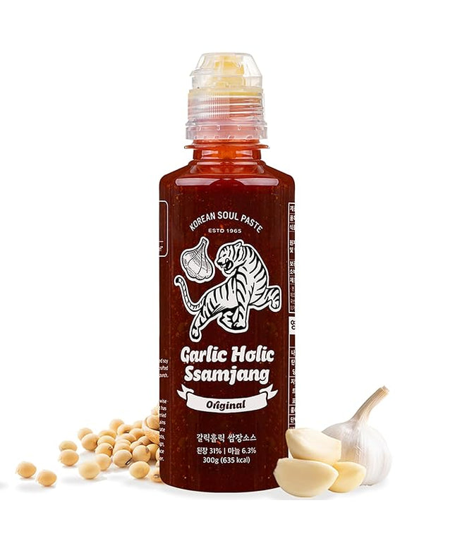 Korean Garlic Holic Ssamjang - Spicy and Sweet Seasoned Bean Paste for Korean BBQ Essential, Barbecue Dipping Sauce, Mix of Gochujang & Deonjang - Vegan, Non-GMO, 10.1 oz.