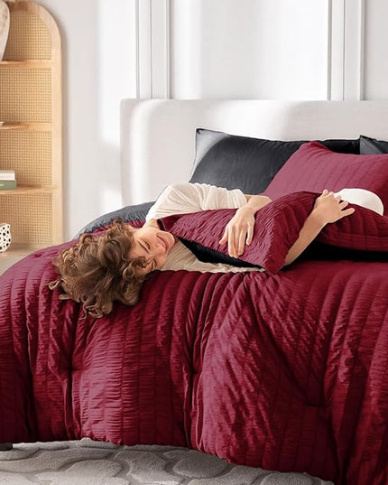 MUXHOMO 5 Pieces Twin Comforter Set, Seersucker Bed in a Bag Twin Size, All Season Luxury Bedding Set with Comforter, Flat Sheet, Fitted Sheet, Pillowcase & Sham, Red & Black