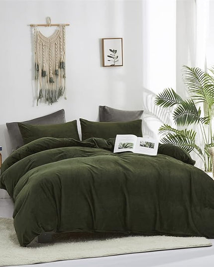 Luxlovery Army Green Velvet Comforter Set Queen Dark Green Flannel Bedding Comforter Blackish Green Minimalist Bedding Set Thick Soft Breathable Blanket Quilts Modern Winter Comforter for Women Men