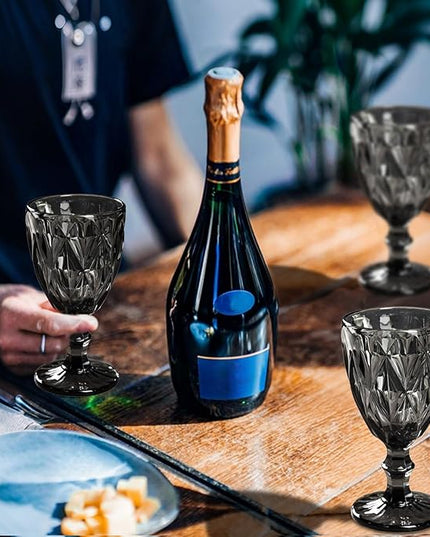 16 Pack Vintage Wine Glasses, Plastic Reusable 12 Ounce Colored Water Goblets, Unique Embossed Pattern Unbreakable Stemmed Wine Glasses, High Clear Wedding Party Bar Drinking Cups Black