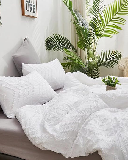 Houseri Full Size Comforter Set - Boho Tufted Bedding for Teen Girls in Plain White Jacquard with Geometric Embroidery and Aztec Quilt Blankets