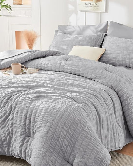 HYMOKEGE Light Grey Queen Comforter Set Seersucker 7 Pieces, All Season Luxury Bed in a Bag for Bedroom, Bedding Set with Comforters, Sheets, Pillowcases & Shams
