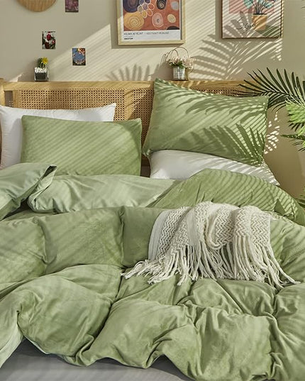 Houseri Sage Green Velvet Comforter Set Twin Girls Boys Kids Light Green Fluffy Bedding Warm Micromink Sherpa Comforters Soft Comfy Grass Green Lightweight Flannel Fuzzy Plush Dorm Bed Quilts Twin