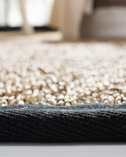 SAFAVIEH Area Rug 8' Round - Natural Fiber Collection - Large - Natural & Black, Seagrass, Basketweave Pattern with Border (NF114C)