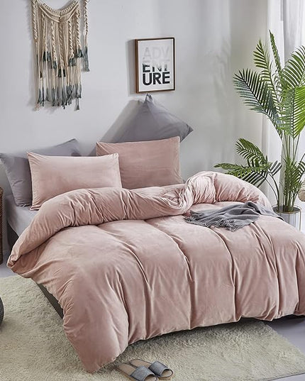 CLOTHKNOW Pink Fluffy Queen Comforter Set 3Pcs Velvet Bedding Comforter Sets Blush Queen Comforter Girls Women Comforter with 2 x Pillow Cases