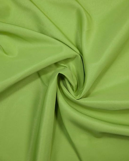 Gee Di Moda Rectangle Tablecloth - 60 x 126 Inch Apple Green Table Cloth for 8 Foot Rectangle Tables - Heavy Duty Washable Fabric - for Holiday Party, Dinner, Weddings, Baby Shower & Events