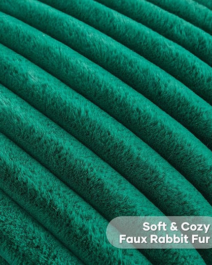 FUTEI Christmas Emerald Green Throw Pillow Covers Set of 2, 22x22 Inch Striped Texture Cushion Cases with Soft Faux Rabbit Fur Front & Velvet Back, Modern Decorative Couch Pillows for Living Room