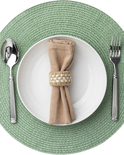 Round Placemats Set of 4 Plastic Woven Placemats Washable Wipeable Table Mats for Dining Table Heat Resistant Non-Slip Circle Place Mats (Green)