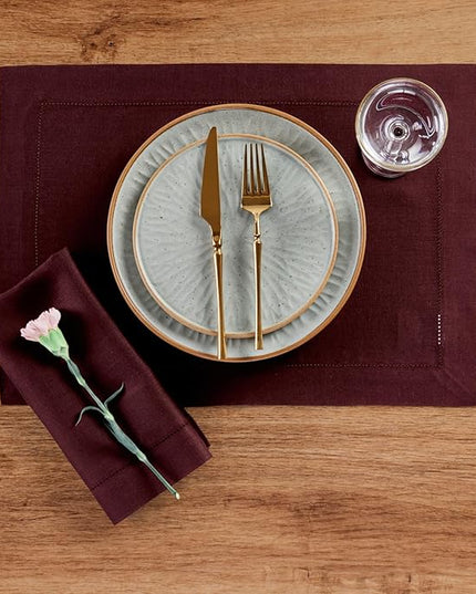 Solino Home Linen Cloth Napkins Set of 4-100% Pure Linen Burgundy Dinner Napkins 20 x 20 Inch for Christmas, Winter, New Year - Classic Hemstitch, Handcrafted and Machine Washable
