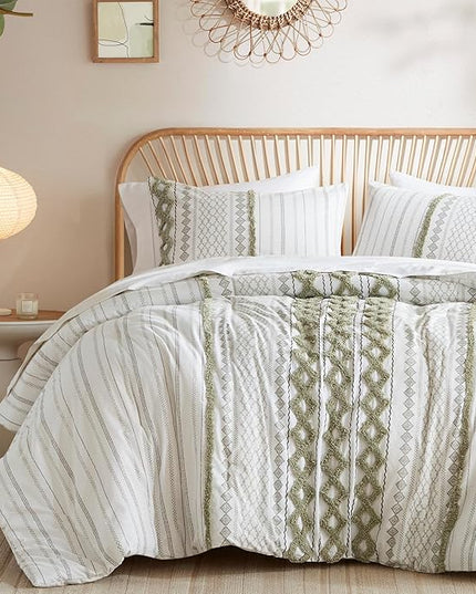 Ink+Ivy Comforter for King Size Bed, Chenille Tufted, Breathable Cotton Comforter Set, All Season Modern Boho Comforter with Farmhouse Bedding Flare, 2 Matching Shams, King Sage Green/Ivory 3 Piece