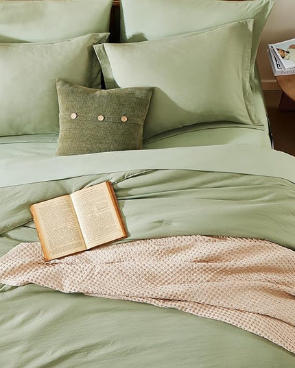 WRENSONGE Oversized Queen Comforter Set - 7 Pieces Sage Green Bed in a Bag Queen with Sheets, 2 Pillow Shams, and 2 Pillowcases- Warm Bedding Sets Queen for All Season