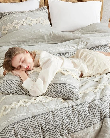 Hyde Lane Boho Gray Comforter Set King, Farmhouse Bedding Sets, Cotton Top with Modern Neutral Style Clipped Jacquard Stripes, 3-Pieces Including Matching Pillow Shams (104x90 Inches)