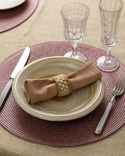 Round Placemats Set of 4 Plastic Woven Placemats Washable Wipeable Table Mats for Dining Table Heat Resistant Non-Slip Circle Place Mats (Lilac)