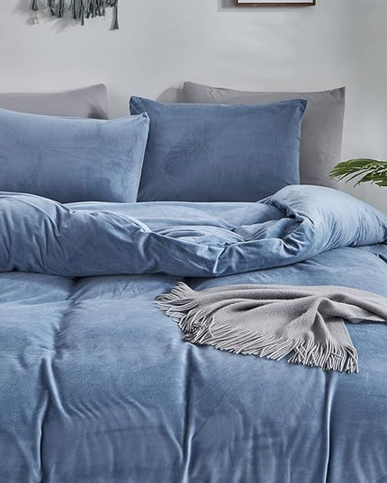 Luxlovery Blue Velvet Queen Fluffy Plush Bedding Haze Blue Sherpa Micromink Blanket Quilts Soft Heavyweight Winter Warm Comforter Set