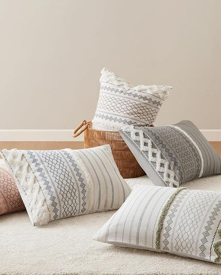INK+IVY Comforter for Queen Size Bed, Chenille Tufted, Breathable Cotton Comforter Set Queen, All Season Modern Boho Comforter with Farmhouse Bedding Flare, 2 Matching Shams, Queen Gray 3 Piece