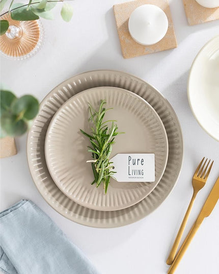 Stoneware Dinnerware Set for 8 People HYGGE 32-Piece - Elegant Scandi Design - Premium Dish Set - Bowl and Plate Set - Tableware for 8 People in a Ribbed Design - Pure Living in Light Brown
