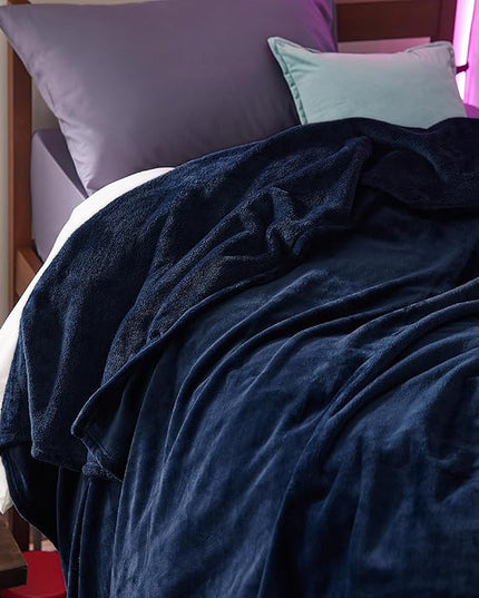 Bedsure GentleSoft Twin XL Fleece Blanket Dorm Bedding - Lightweight Soft Cozy Blankets for Bed, Sofa, Couch, Travel, Camping, Navy, 66"x90"