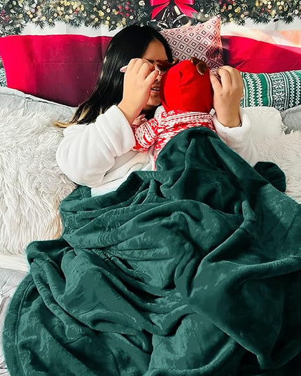 Bedsure GentleSoft Fleece Blanket Twin Size Emerald Green - 300GSM Lightweight Plush Fuzzy Cozy Soft Warm Blanket for Bed, Sofa, Couch, Travel, Camping, 60x80 inches
