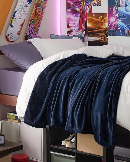 Bedsure GentleSoft Twin XL Fleece Blanket Dorm Bedding - Lightweight Soft Cozy Blankets for Bed, Sofa, Couch, Travel, Camping, Navy, 66"x90"