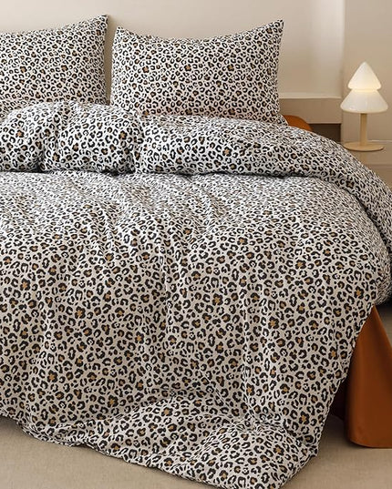 CLOTHKNOW Black Cheetah Queen Comforter Set 3Pcs Leopard Print Bedding Comforter Sets Soft Black Brown Bedding Sets with 2 x Pillowcases Queen Size