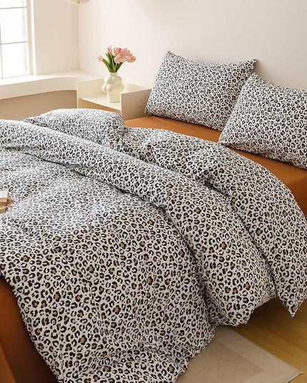 CLOTHKNOW Black Cheetah Full Size Comforter Sets 3Pcs Leopard Print Bedding Comforter Sets Soft Black Brown Bedding Sets with 2 x Pillow Cases
