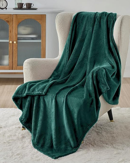 Bedsure GentleSoft Fleece Blanket Twin Size Emerald Green - 300GSM Lightweight Plush Fuzzy Cozy Soft Warm Blanket for Bed, Sofa, Couch, Travel, Camping, 60x80 inches